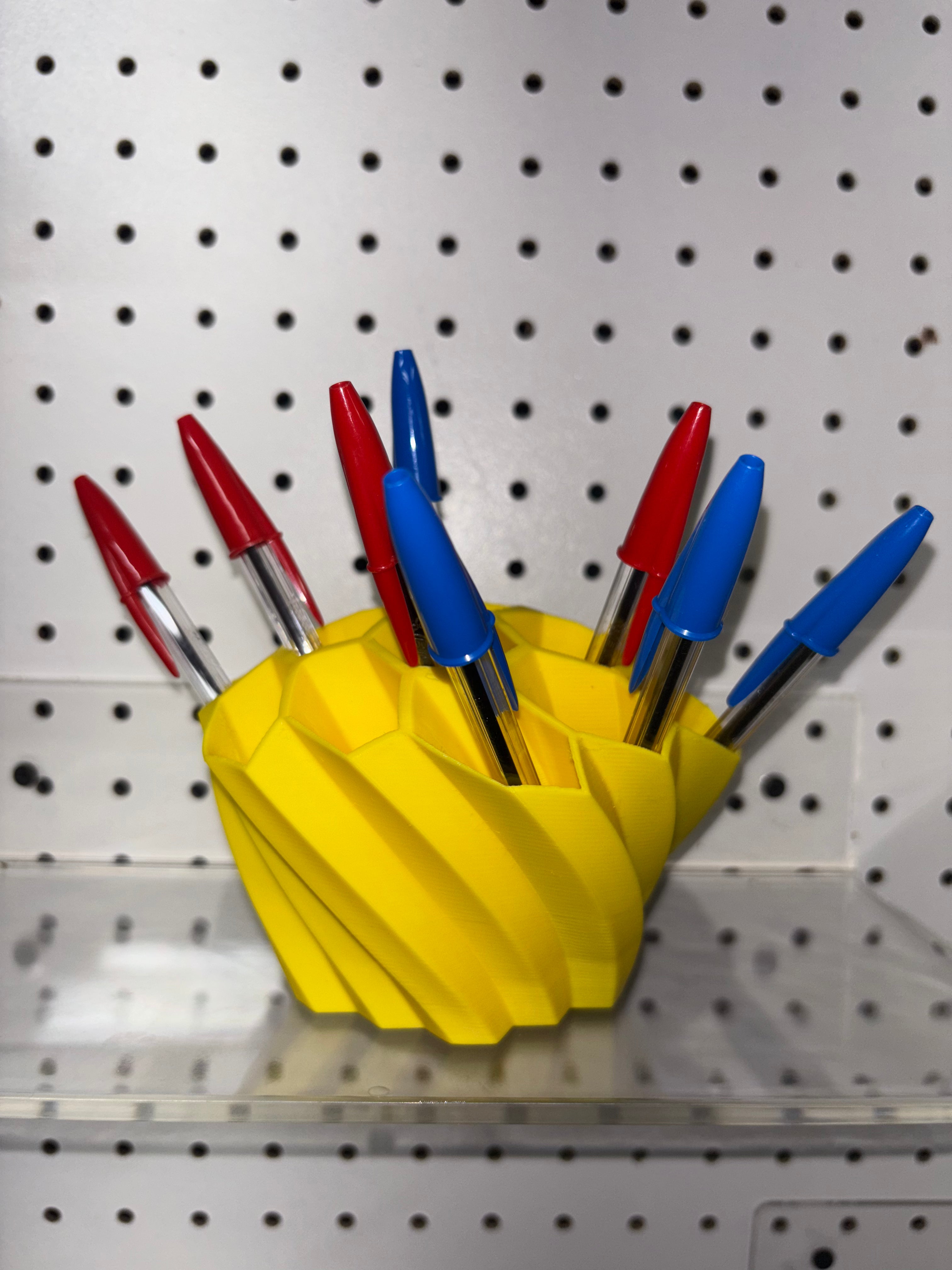 Honeycomb Pencil Holder – Modern 3D Printed Desk Organizer